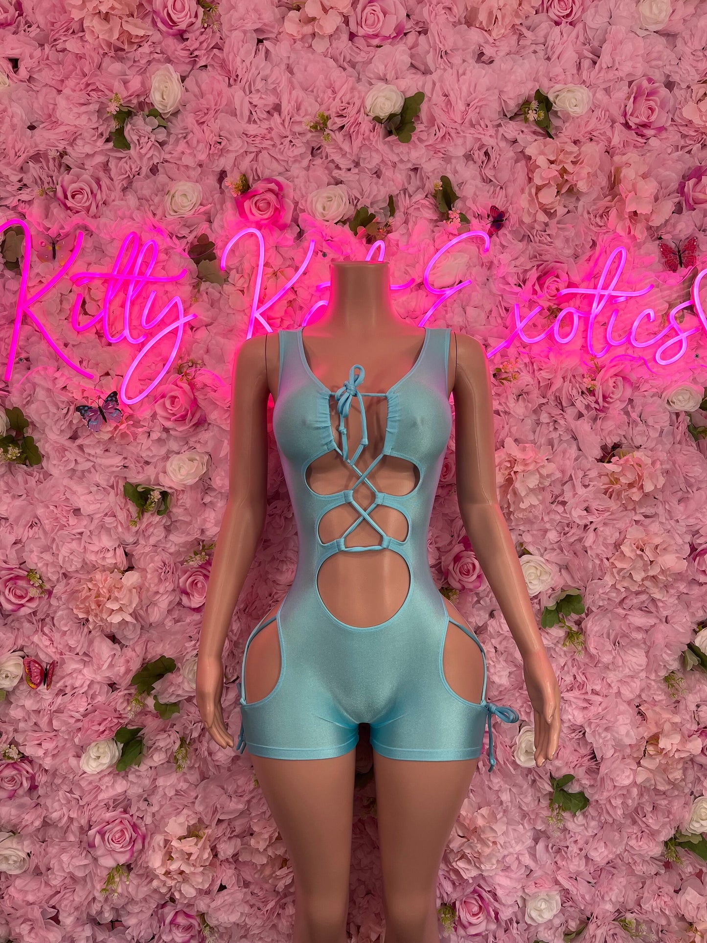 Startender Turquoise One Piece