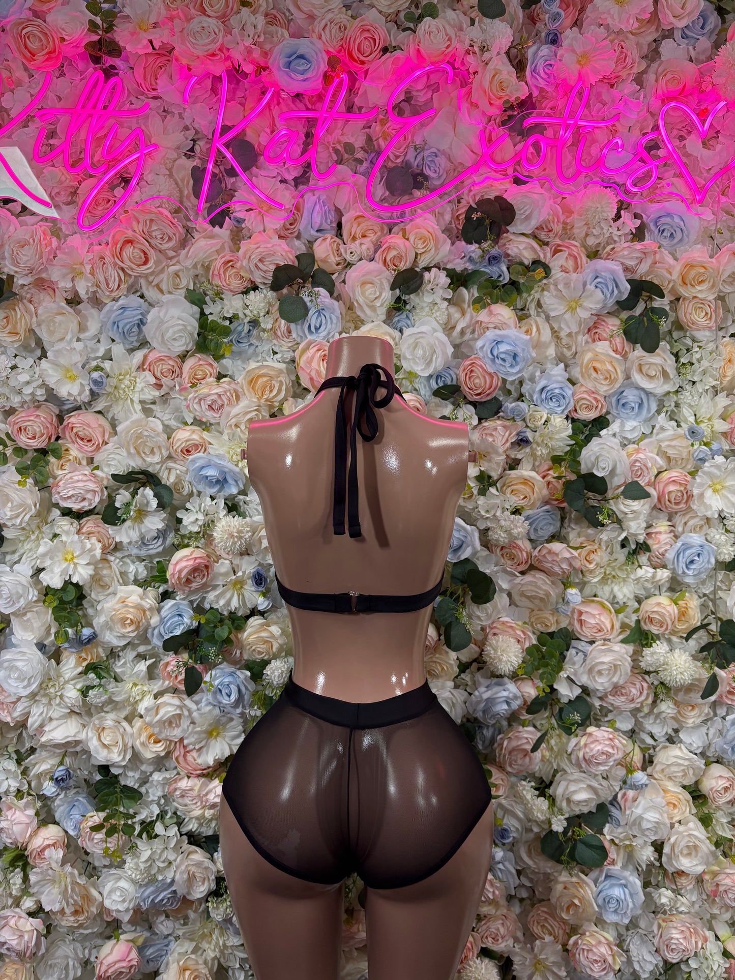 Black two-piece dancewear set with halter bra and high-cut thong