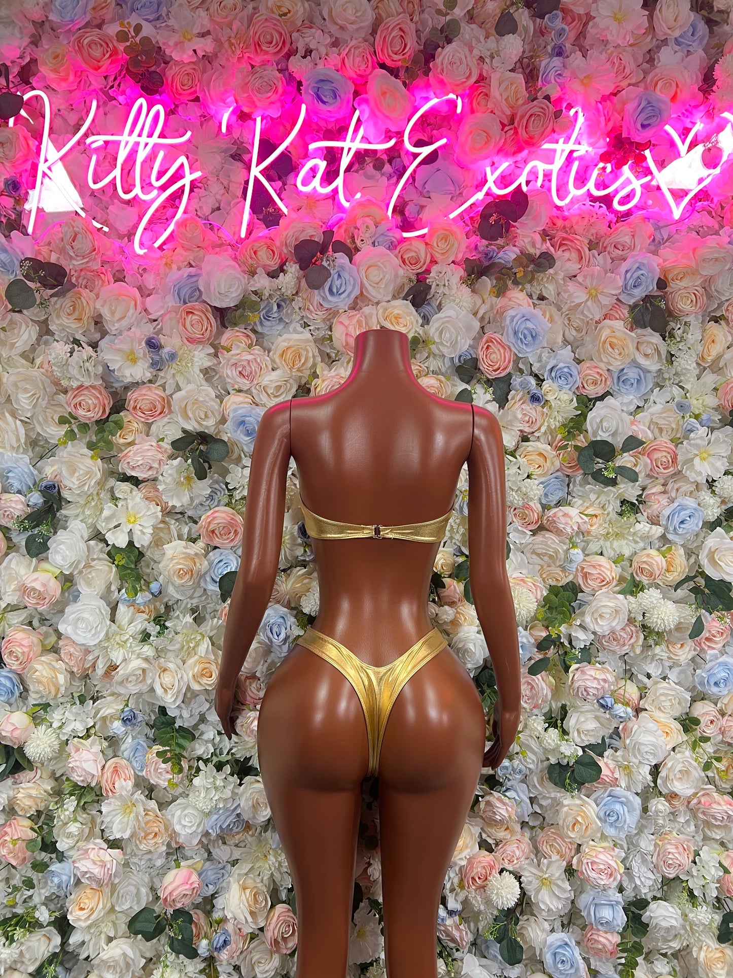 New Years Gold Metallic Two Piece Women – New Year’s Eve Outfit, Exotic Dancewear, Stage Performance Costume, Sexy Festival Wear