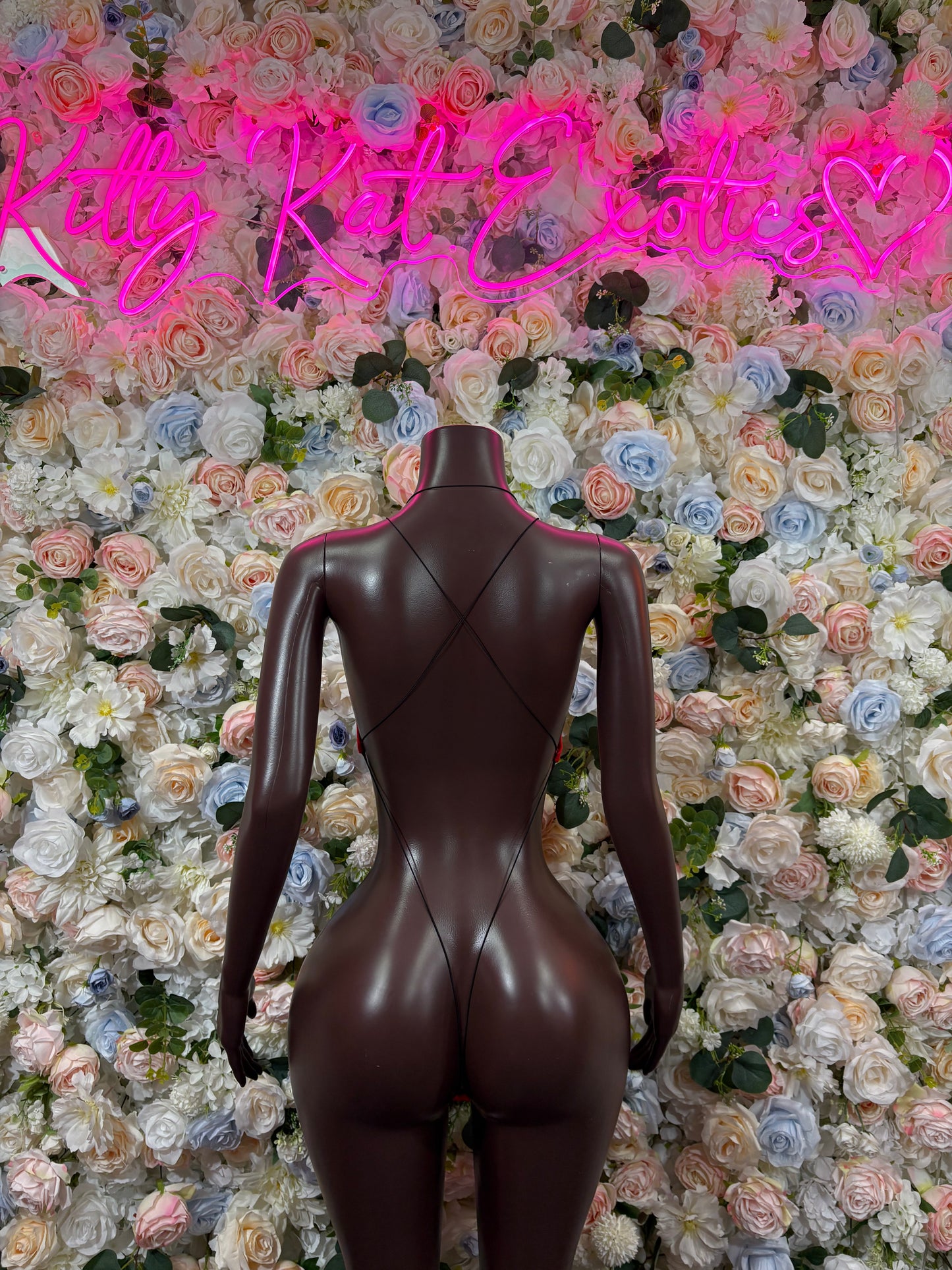 Red sleeveless bodysuit back with high-cut legs