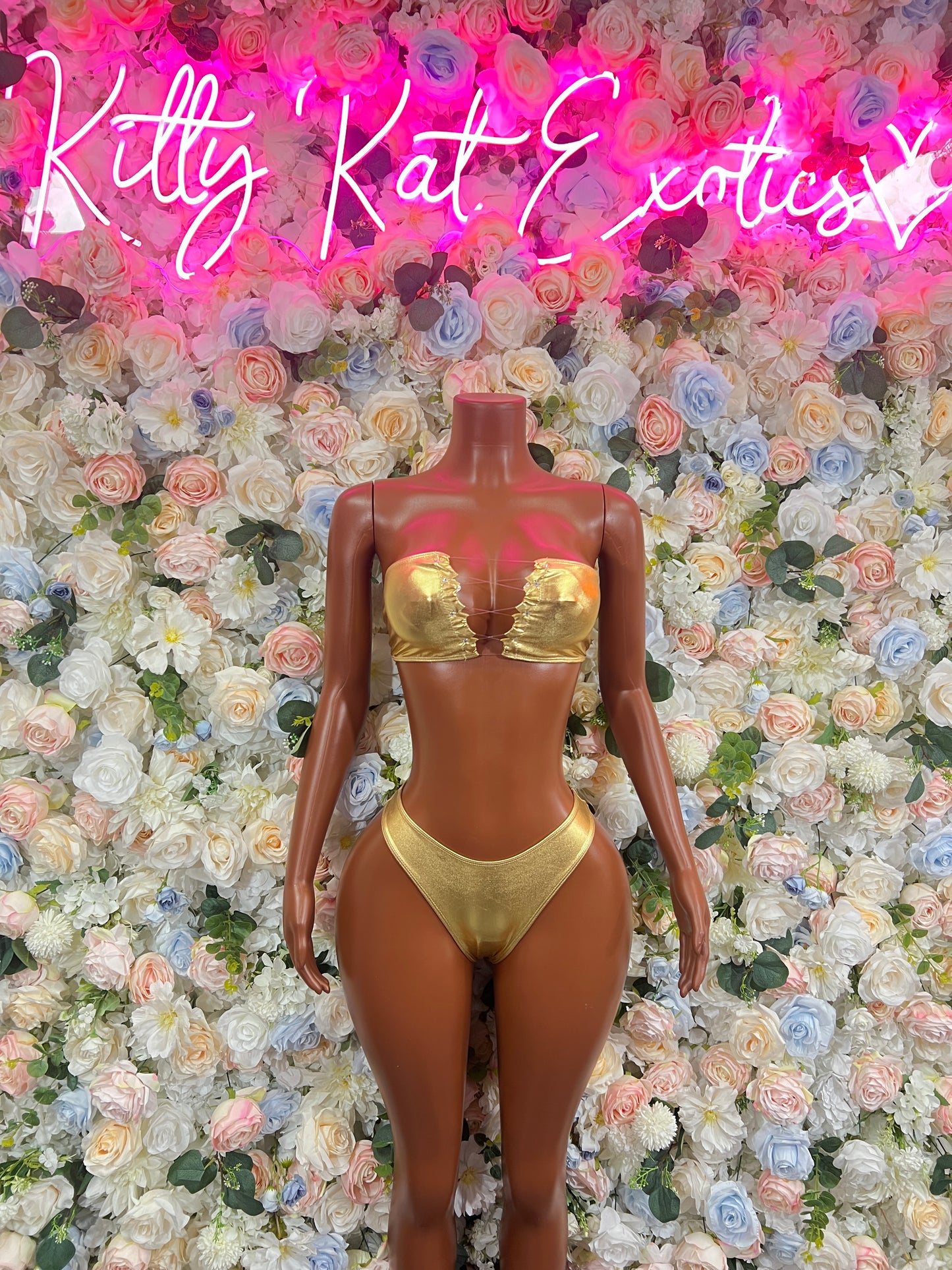 New Years Gold Metallic Two Piece Women – New Year’s Eve Outfit, Exotic Dancewear, Stage Performance Costume, Sexy Festival Wear