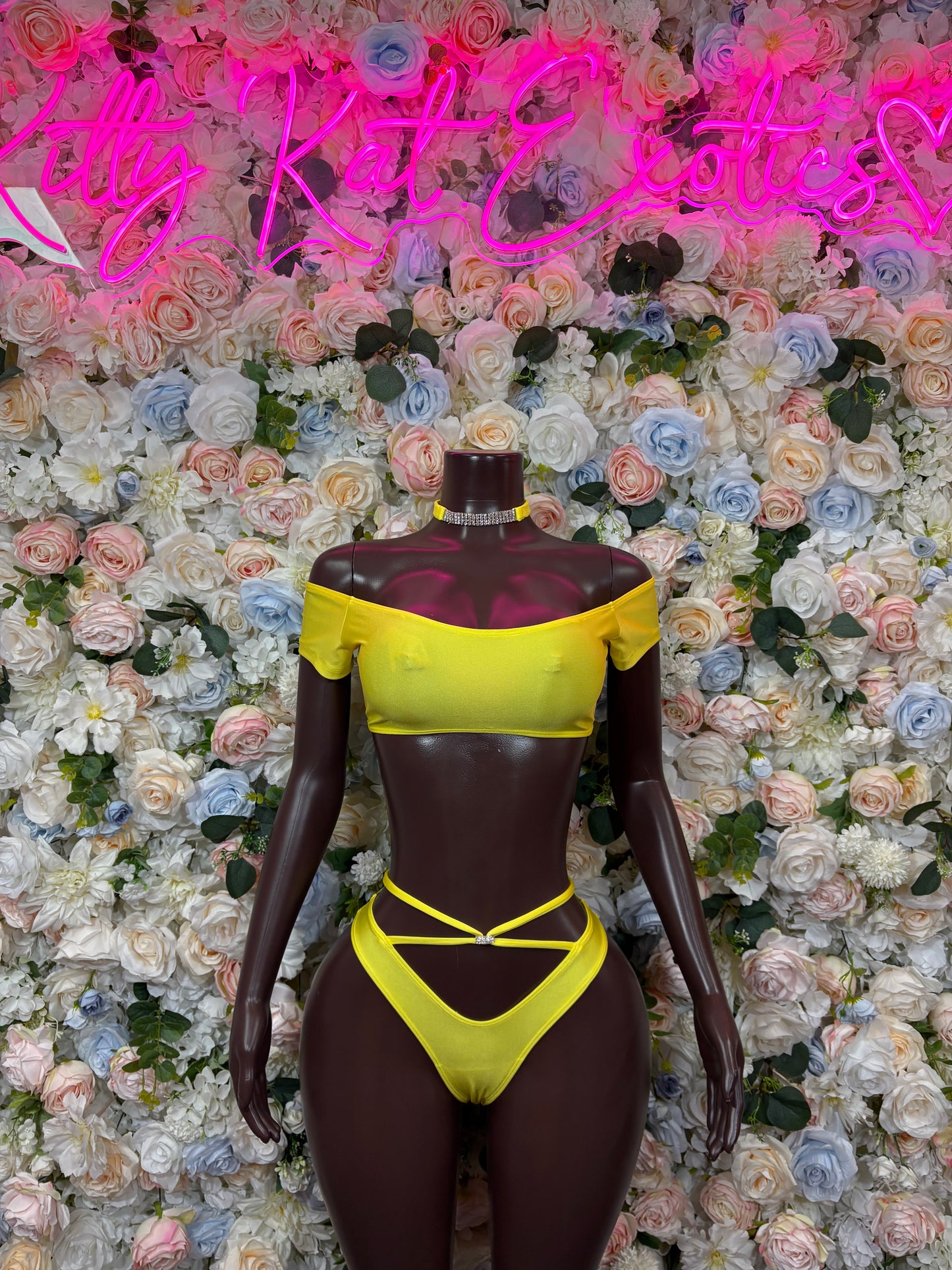 Yellow strappy two-piece dancewear set with triangle bra and high-cut bottoms