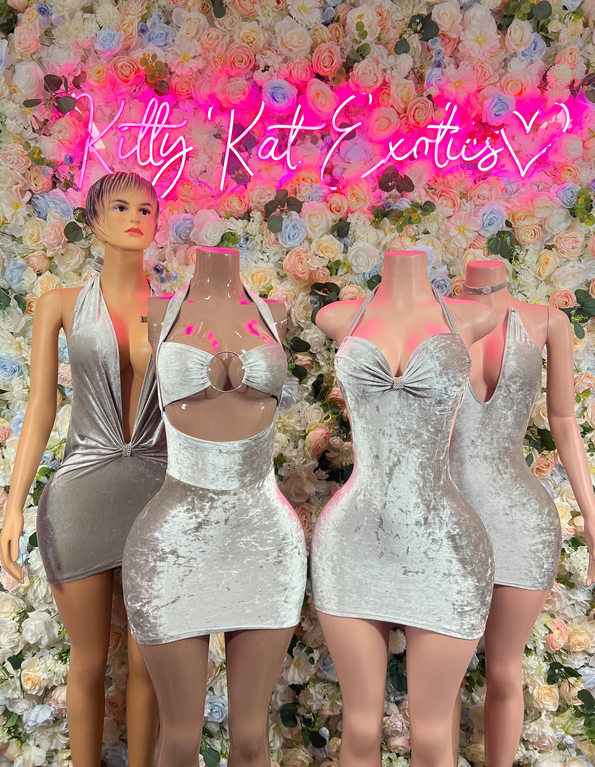 Set of silver velvet mini dresses with halter neck and open back