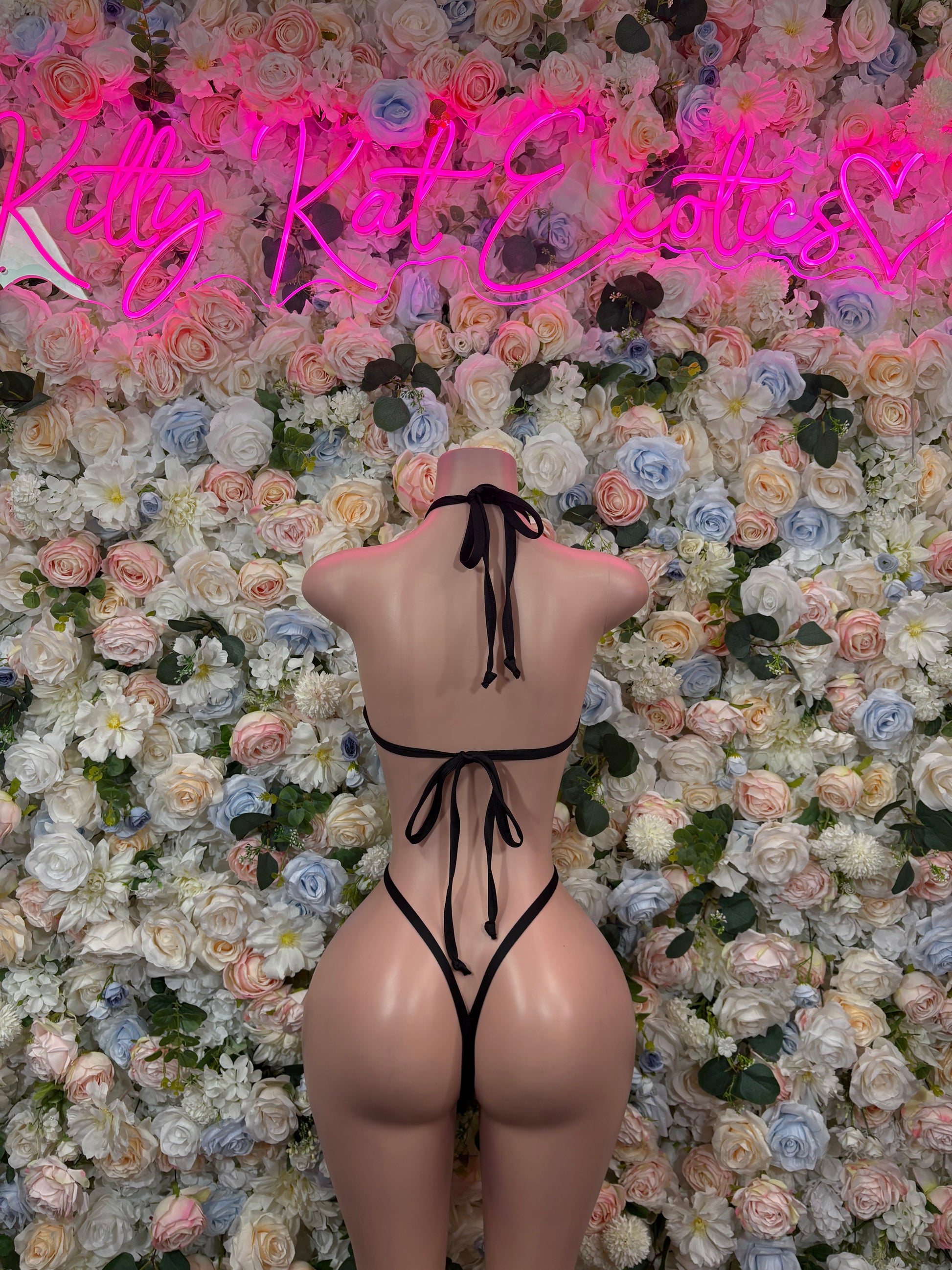 Snake-print strappy rave bikini set with black tie back, triangle top and thong
