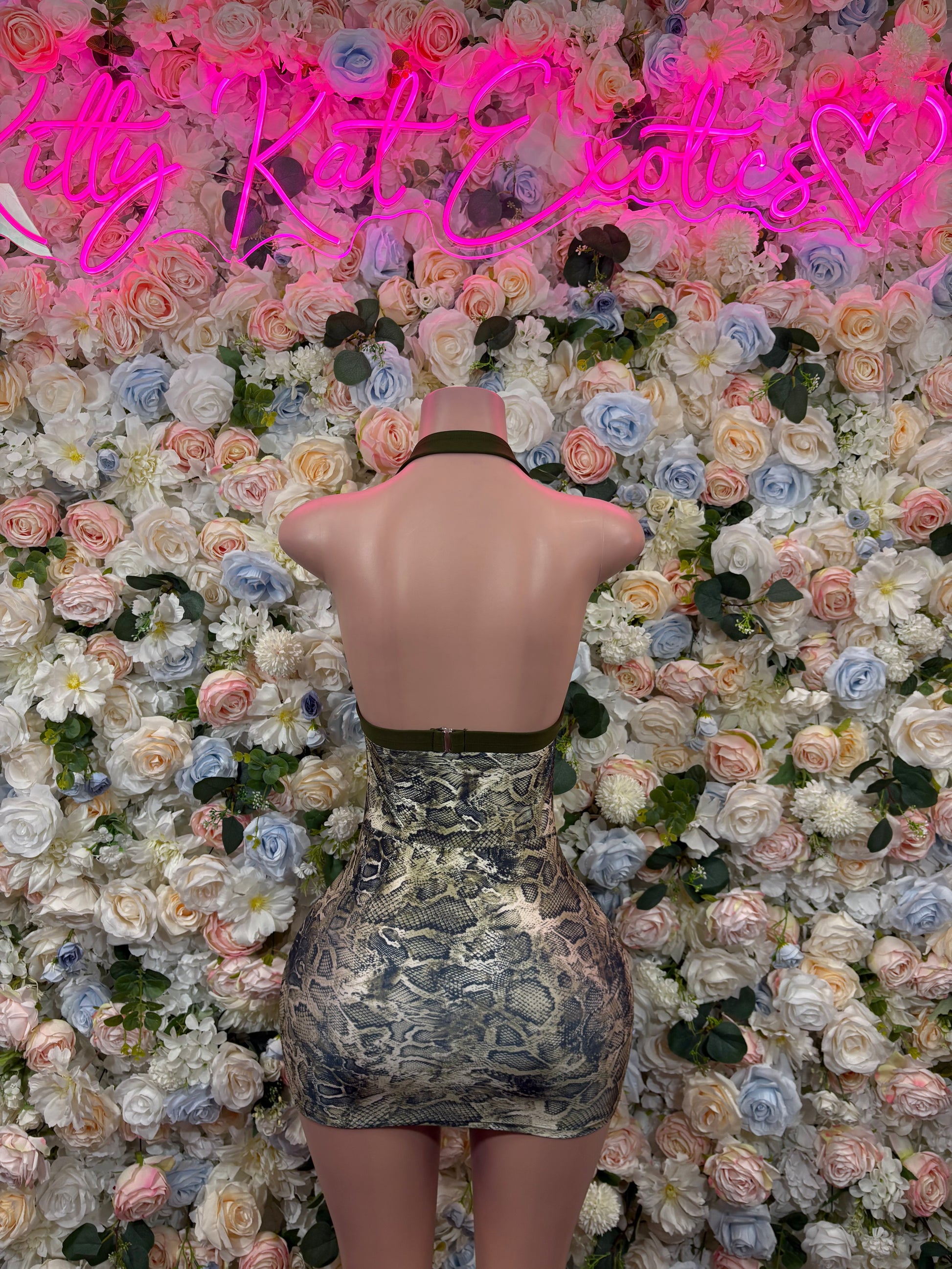 Camo print backless mini dress with halter straps