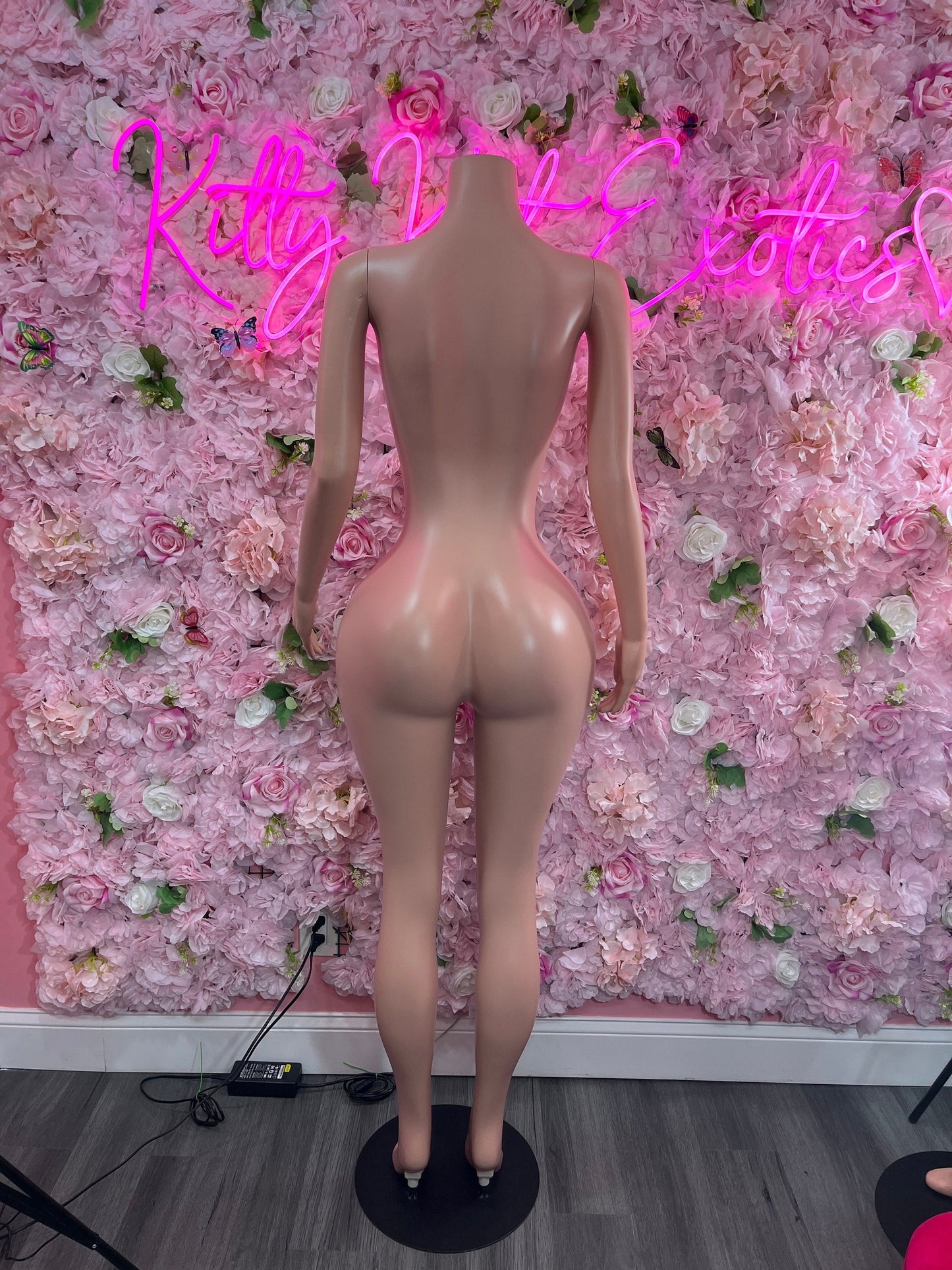 BBL MANNEQUIN (Package #1 - (3-5 Weeks Shipping )   * Please Read Description