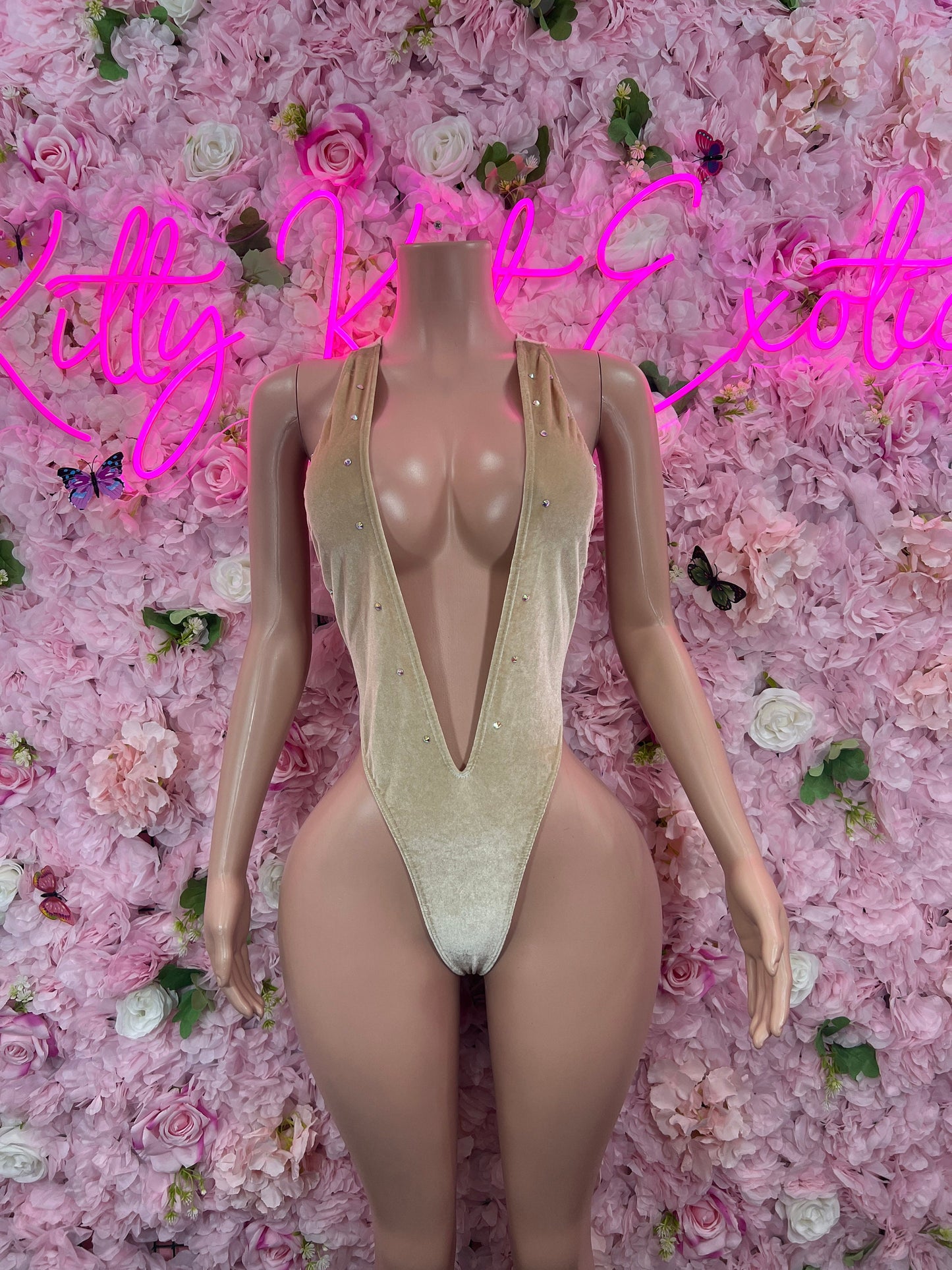 One-Piece Gold Bodysuit  Stunning Metallic Outfit for Parties, Night Out, or Special Occasions | Sexy and Eye-Catching Fashion