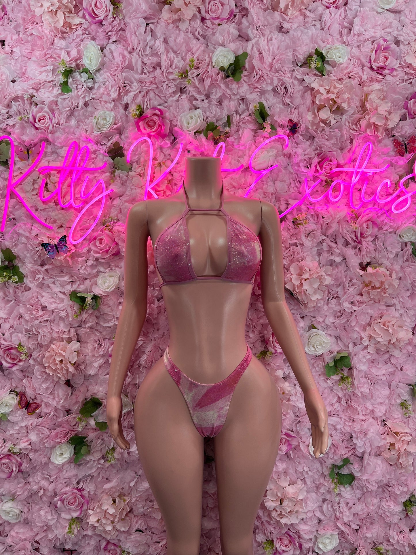 Two-Piece Pink Fade Bikini  Cute Swimsuit Set for Beach, Pool, or Vacation | Stylish and Flattering Swimwear