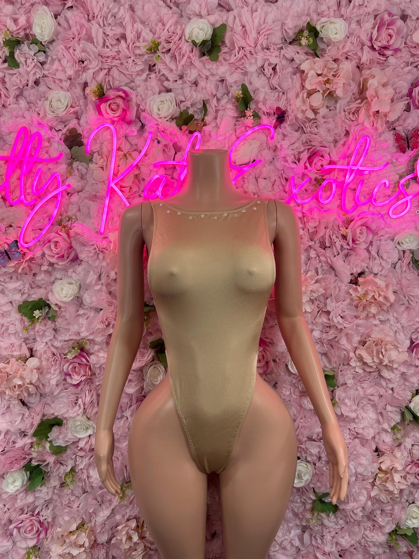 One-Piece Gold Bodysuit  Stunning Metallic Outfit for Parties, Night Out, or Special Occasions | Sexy and Eye-Catching Fashion