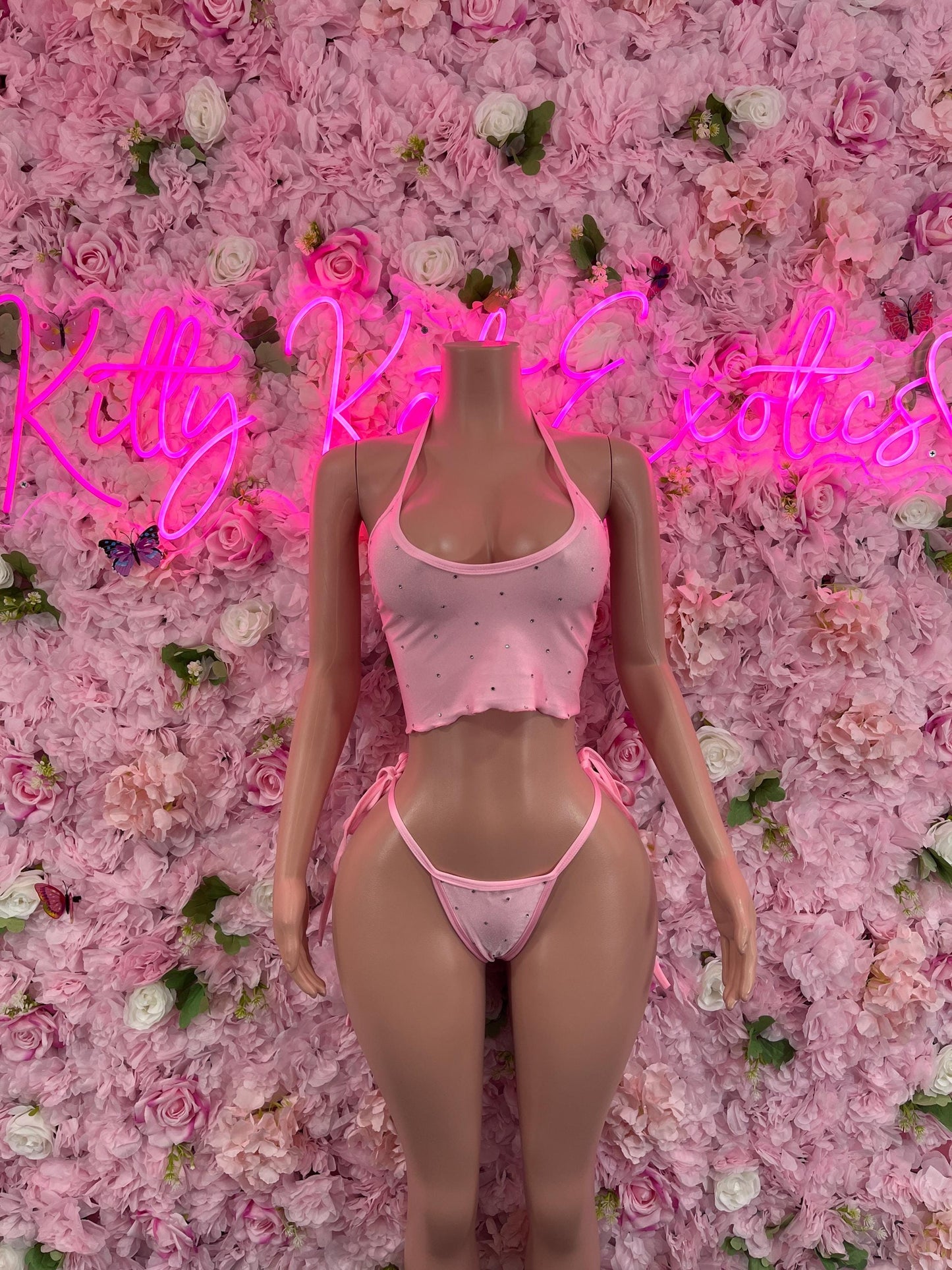 Two-Piece Crop Top Pink Bikini  Cute Swimsuit Set for Beach, Pool, or Vacation | Stylish and Flattering Swimwear