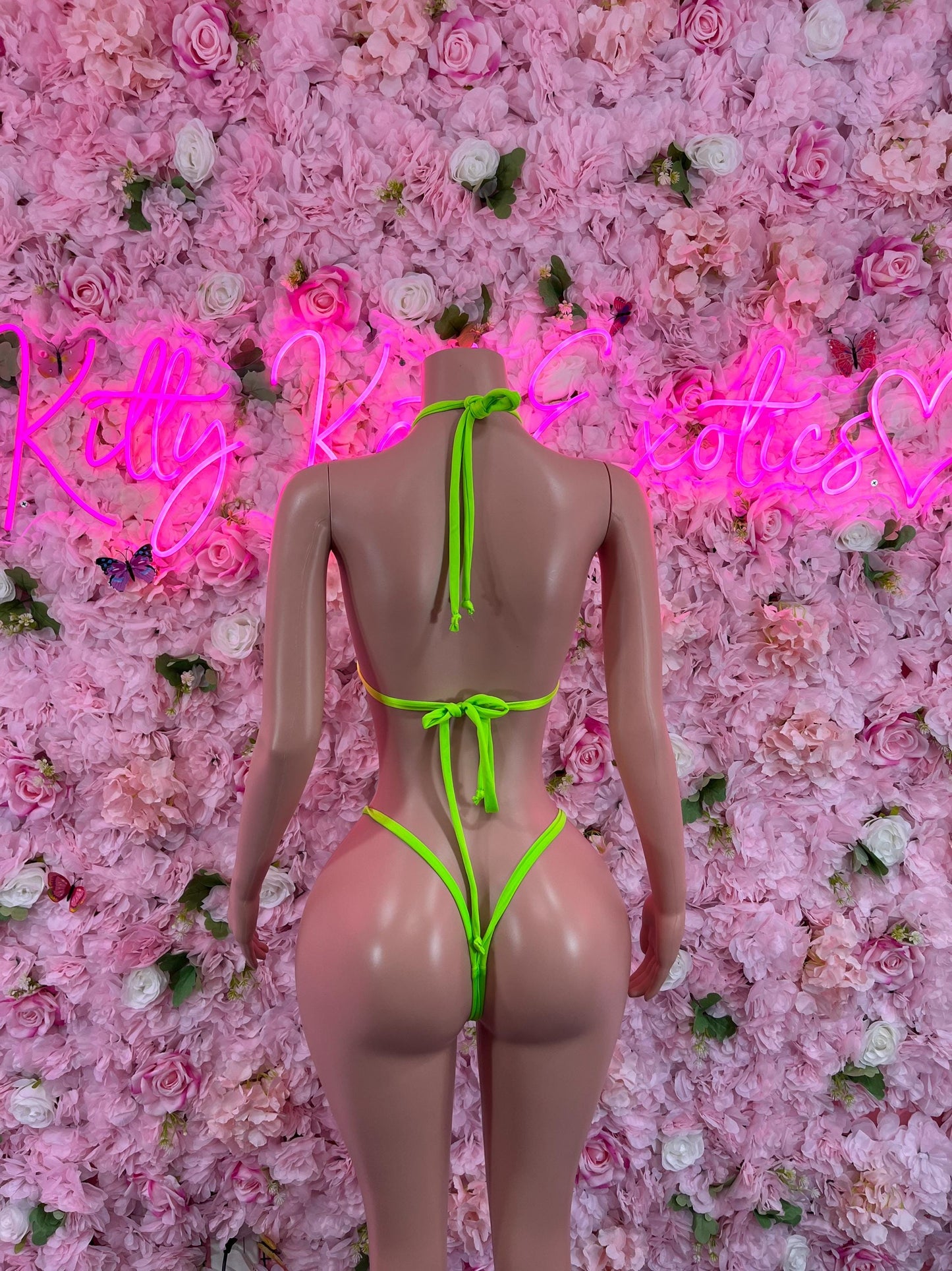 Two Piece Green Bikini  Sexy Outfit for Parties, Clubwear, or Festivals | Trendy and Eye-Catching Fashion Exotic Dancewear