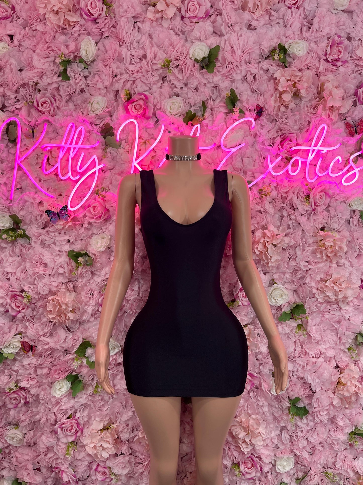 Black Dress With Chocker  Classic Little Black Dress for Evening, Party, or Casual Wear | Stylish Womens Fashion Womens Clothing