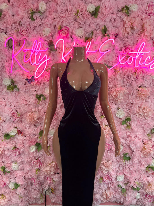 Black Gown Exotic Dancewear   Elegant and Sexy Evening Dress for Performers, Events, or Special Occasions