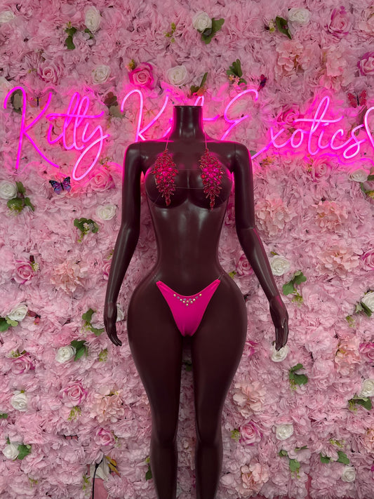 Exotic DancewearTwo Piece Pink Rhinestone Dancewear Festival Wear Exotic Ravewear Costume Perfomer Outfit