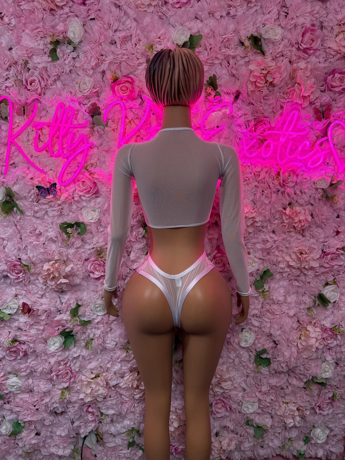 Rave Outfit Two Piece White  - Chic Fashion for Parties, Clubwear, or Casual Outings