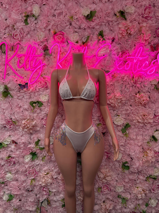 Rave Outfit Two Piece White  - Chic Fashion for Parties, Clubwear, or Casual Outings