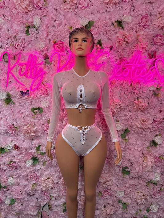 Rave Outfit Two Piece White  - Chic Fashion for Parties, Clubwear, or Casual Outings