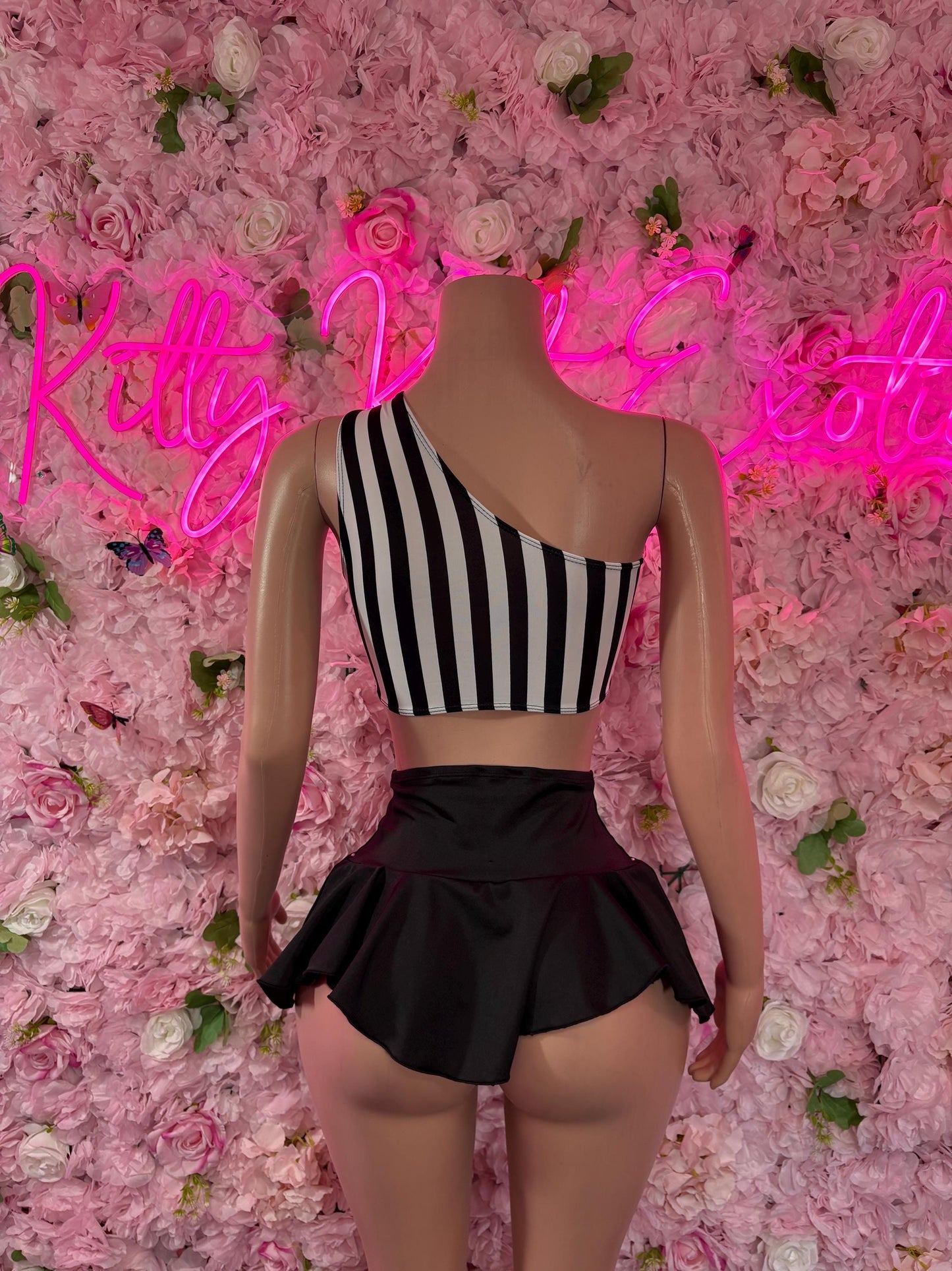 Referee Costume Set - Two Piece Sports Skirt for Women - Halloween, Sports Bar, Clubwear, Game Day, Roleplay, Festival Look