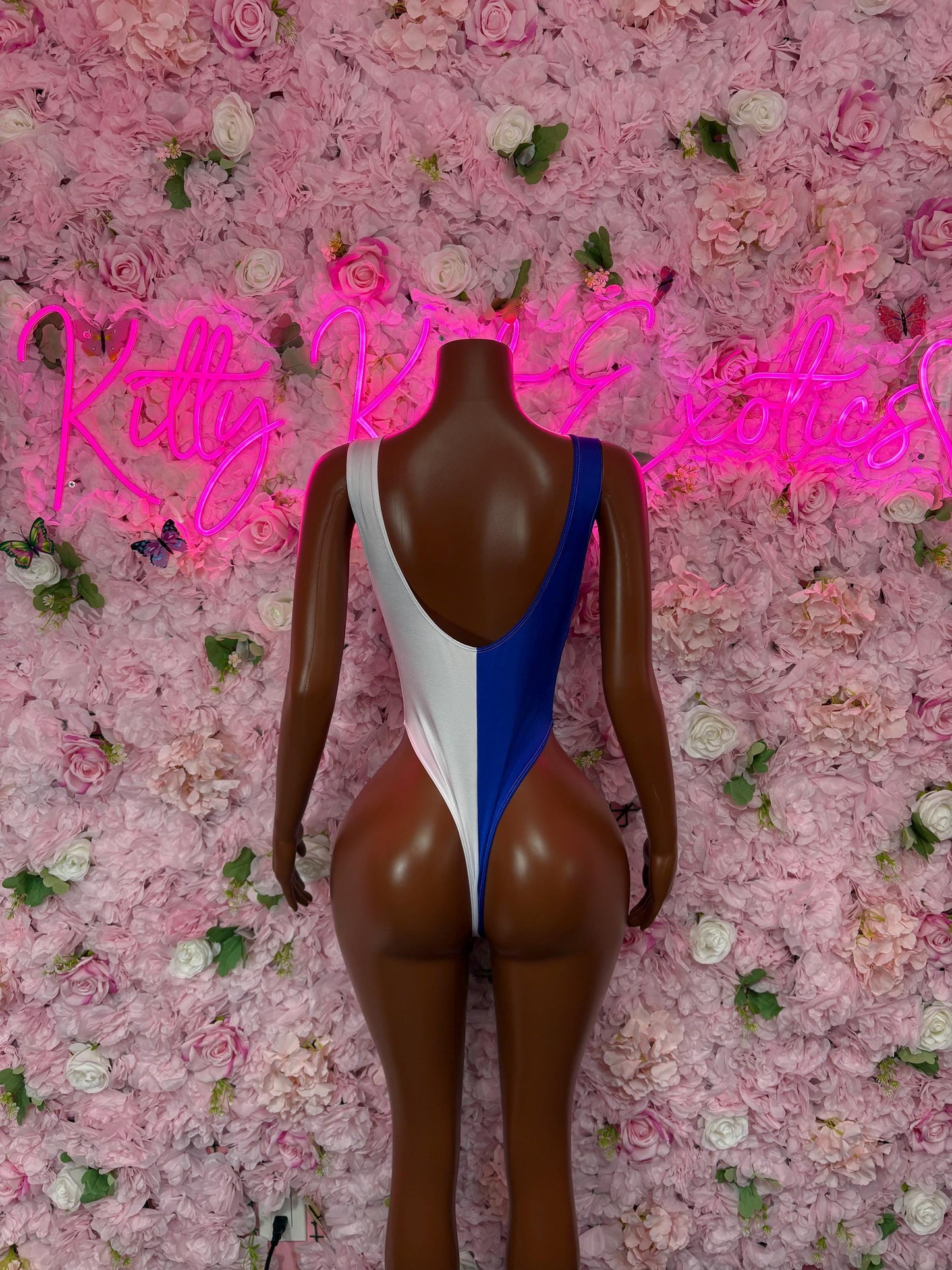 El Salvador Flag Bodysuit Set | Two-Piece Swimsuit | Festival Outfit |El Salvadaorian Bikini | Country Flag Swimwear | Beachwear | Carnival