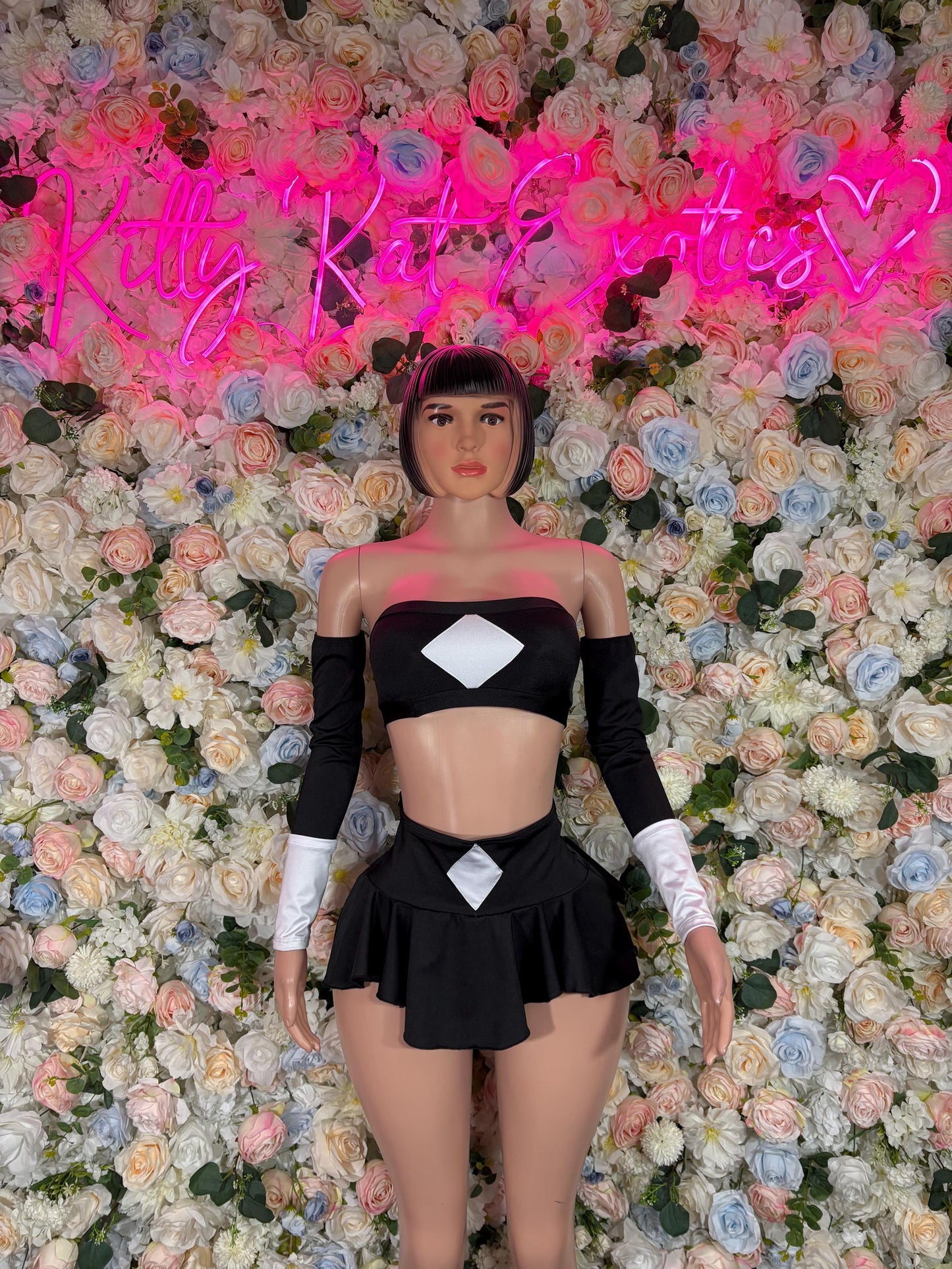 Halloween Costume Power Ranger Two Piece Black With Sleeves for Women, Bottlegirl Bartender Outfit, Cosplay