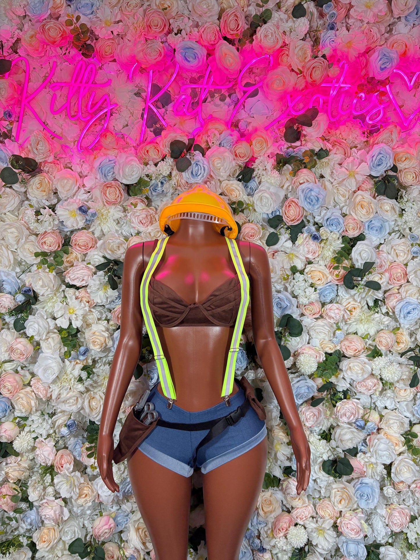 Construction Worker Halloween Costumes Adult Costume, Bottlegirl Bartender Outfit, Cosplay Costume (All Accessories in Photo Included)